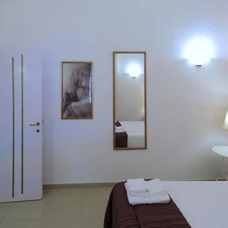 Villa La Maddalena فيلة *